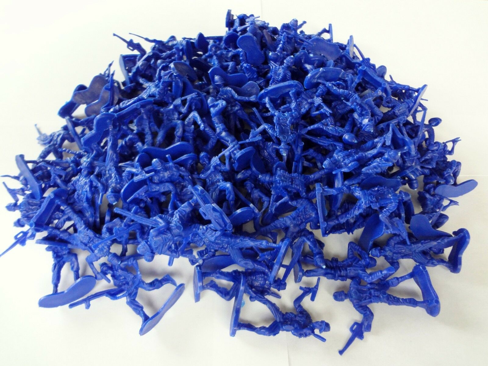 Lot Of 144 Blue Plastic Army Men 1 3/4" Inch Bulk Action Figures Toy Soldiers