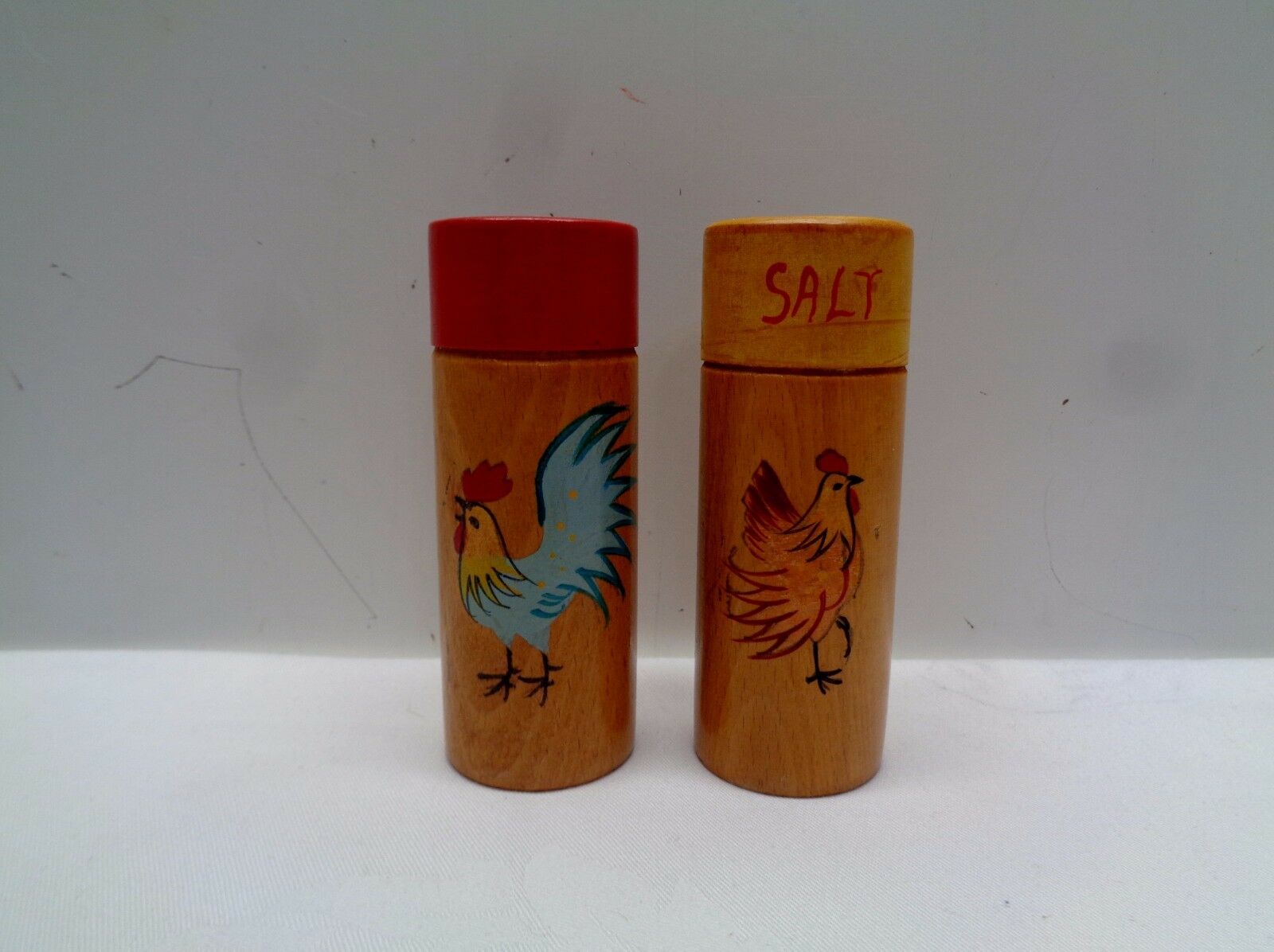 2 Vintage Painted Wooden Rooster Salt & Pepper Shakers