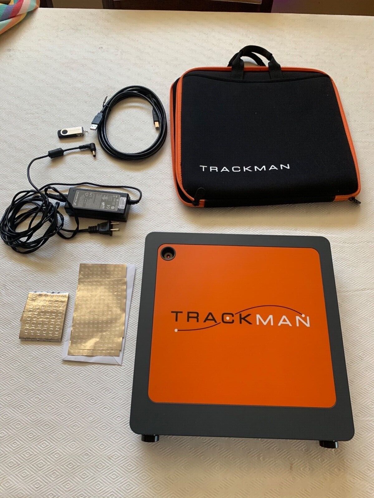 TRACKMAN 3e GOLF LAUNCH MONITOR INDOOR / OUTDOOR