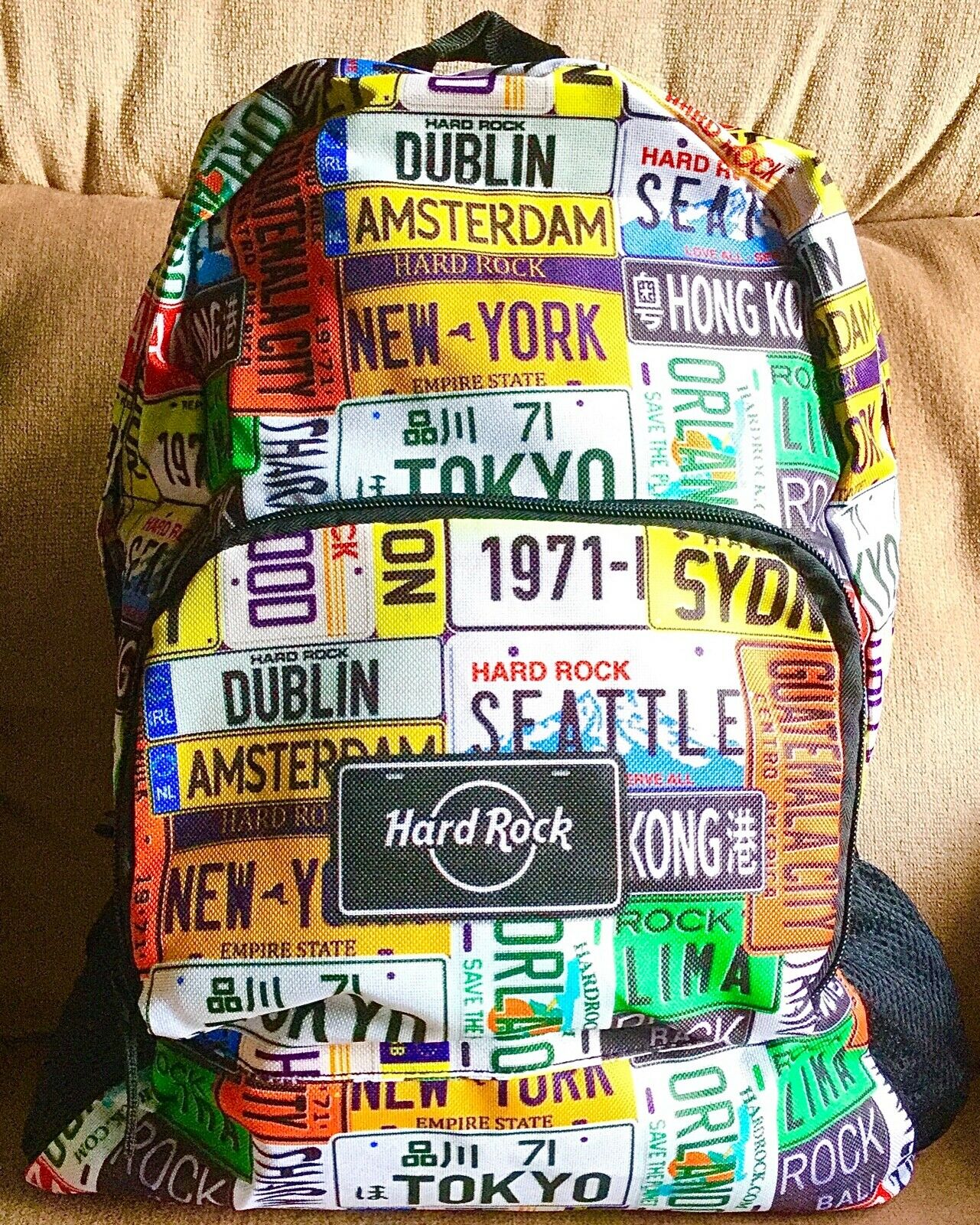 HARD ROCK CAFE LICENSE PLATE PRINT PACKABLE BACKPACK *NEW NEVER USED WITH TAGS*