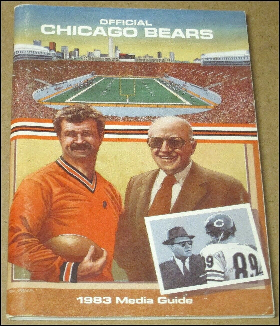 1983 Chicago Bears Football Team Media Guide Mike Ditka George Halas Payton